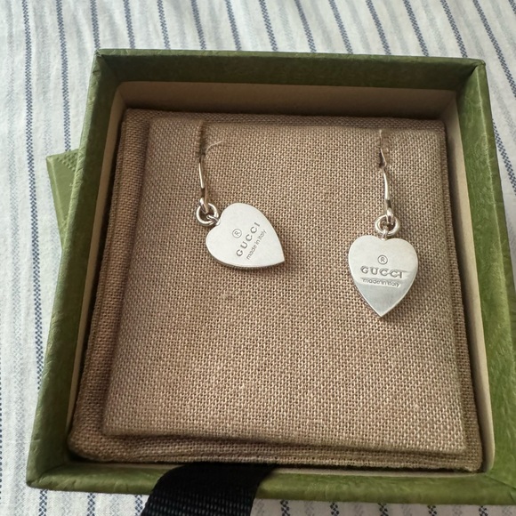 NEW Gucci Heart Shape Pendant Hoop Earrings Sterling Silver new with box - Picture 2 of 5